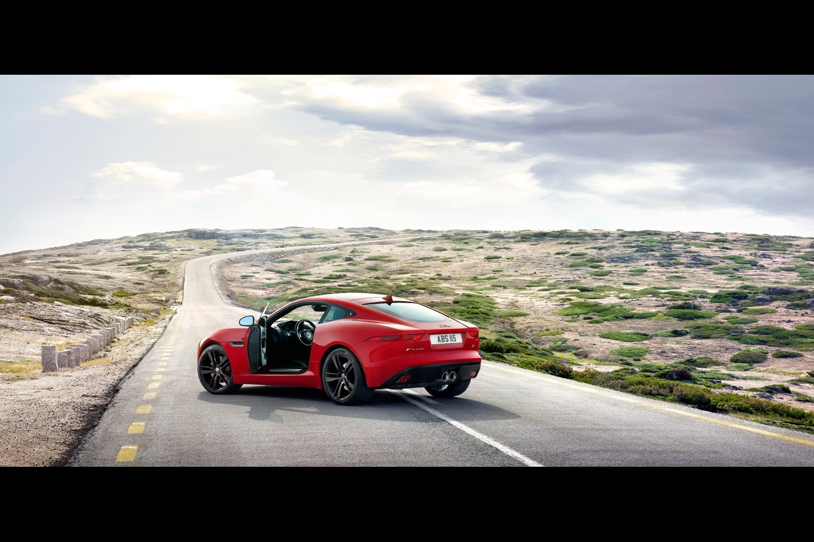 [New-Jaguar-F-Type-Coupe-45%255B2%255D.jpg]