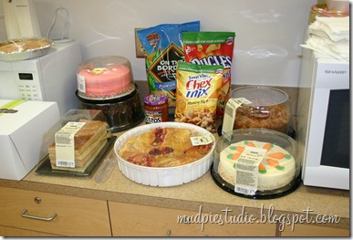 Teacher Appreciation Week - Dessert Day - mudpiestudio@blogspot.com