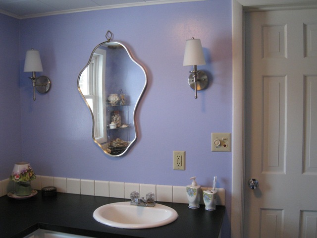 [apt_bathroom_lights_off_athomewithh%255B4%255D.jpg]