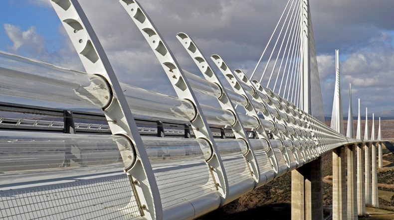 millau-viaduct-12