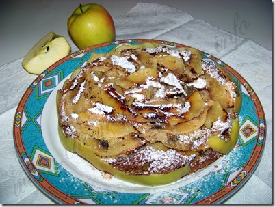 ricetta torta di mele e nocciole cotta in pentola (21)