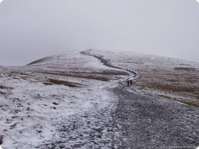 path towards skiddaw