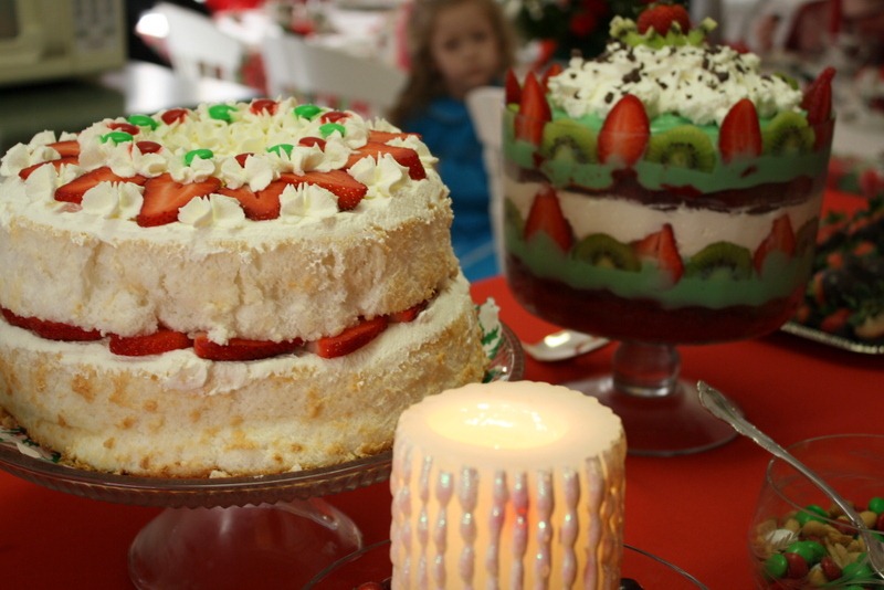 [It%2527s%2520begining%2520to%2520look%2520a%2520lot%2520like%2520Christmas%2521%2520%25282011%2529%2520028%255B4%255D.jpg]