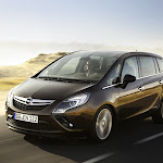 2012 Opel Zafira Tourer 005.jpg