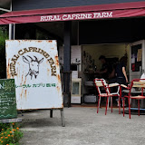 ヤギのミルクやヨーグルトなどがありました。