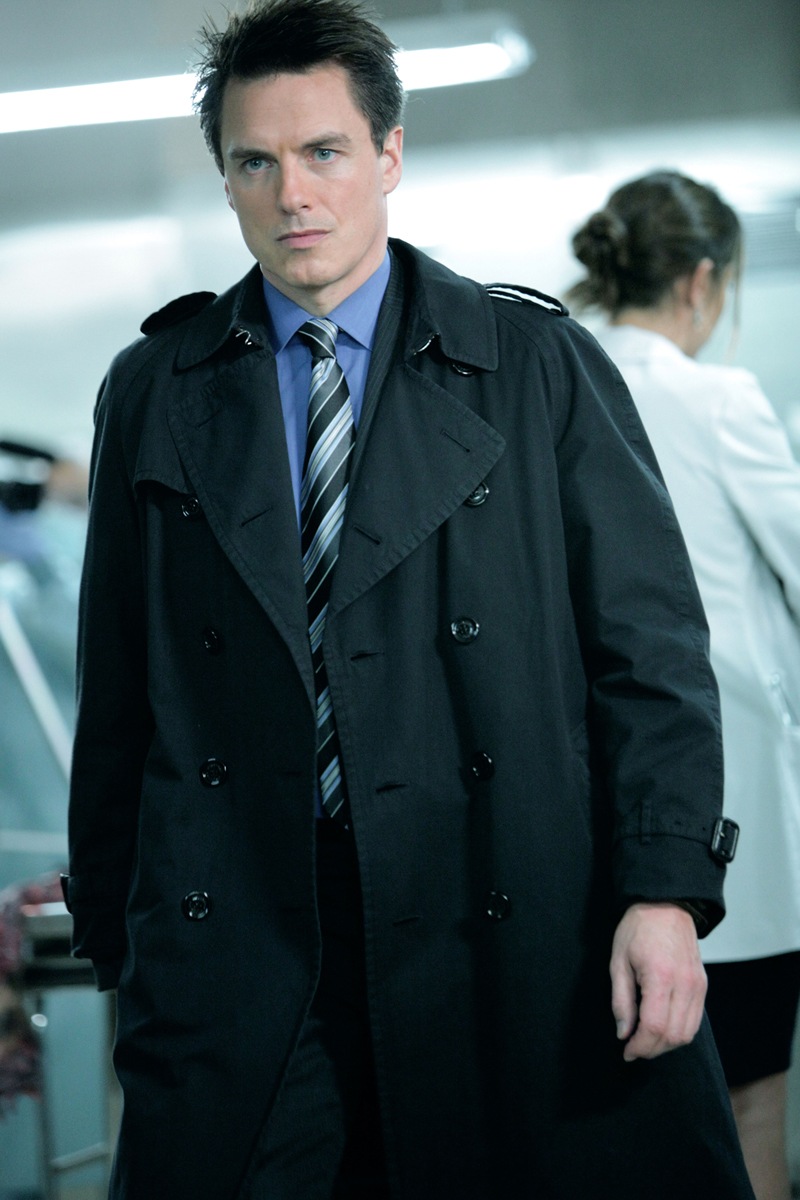 [John-Barrowman-is-Captain-Jack-Harkn.jpg]