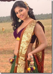 Tamil Actress Anjali Hot Pictures in Kalakalappu