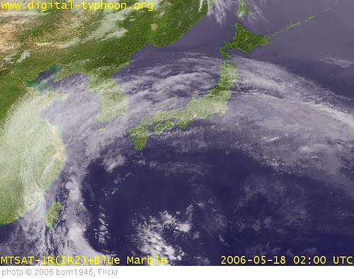 'Typhoon Chanchu hits south China' photo (c) 2006, born1945 - license: http://creativecommons.org/licenses/by/2.0/