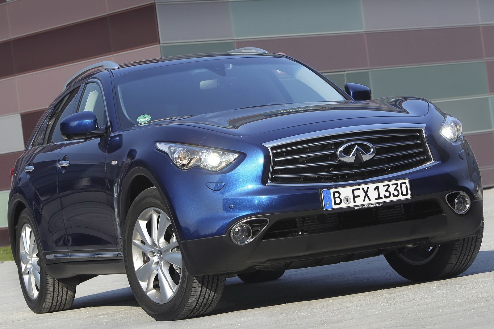 [Infiniti-FX-QX70-2%255B2%255D.jpg]