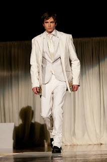Sarah Baker - GoldStandard, AIC-SF 2011 SarahBakerGoldStandardAICSF2011 Art Institute of California San Francisco Fashion Lineup Spring 2011 Review