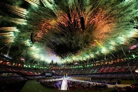[london_olympics_closing_ceremony_colourful_fireworks_pics%255B5%255D.jpg]