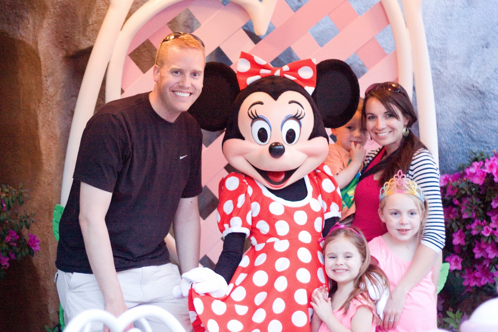 [Family%2520photo%2520with%2520minnie%255B5%255D.jpg]