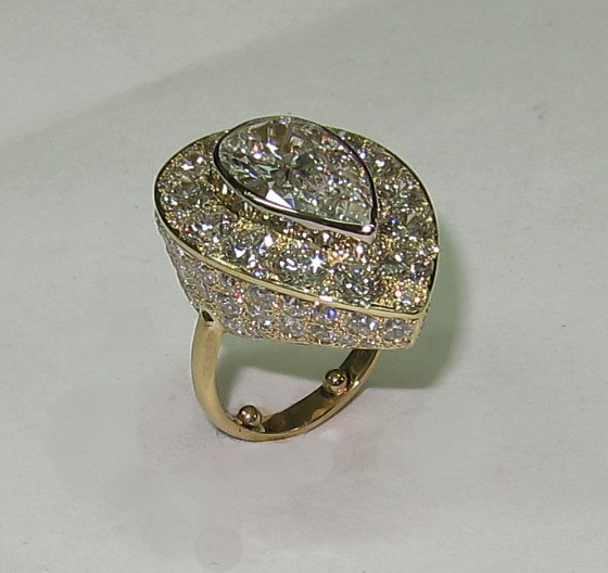 [Pear%2520Shaped%2520Pave%2520Ring%2520%25284%2529%255B2%255D.jpg]