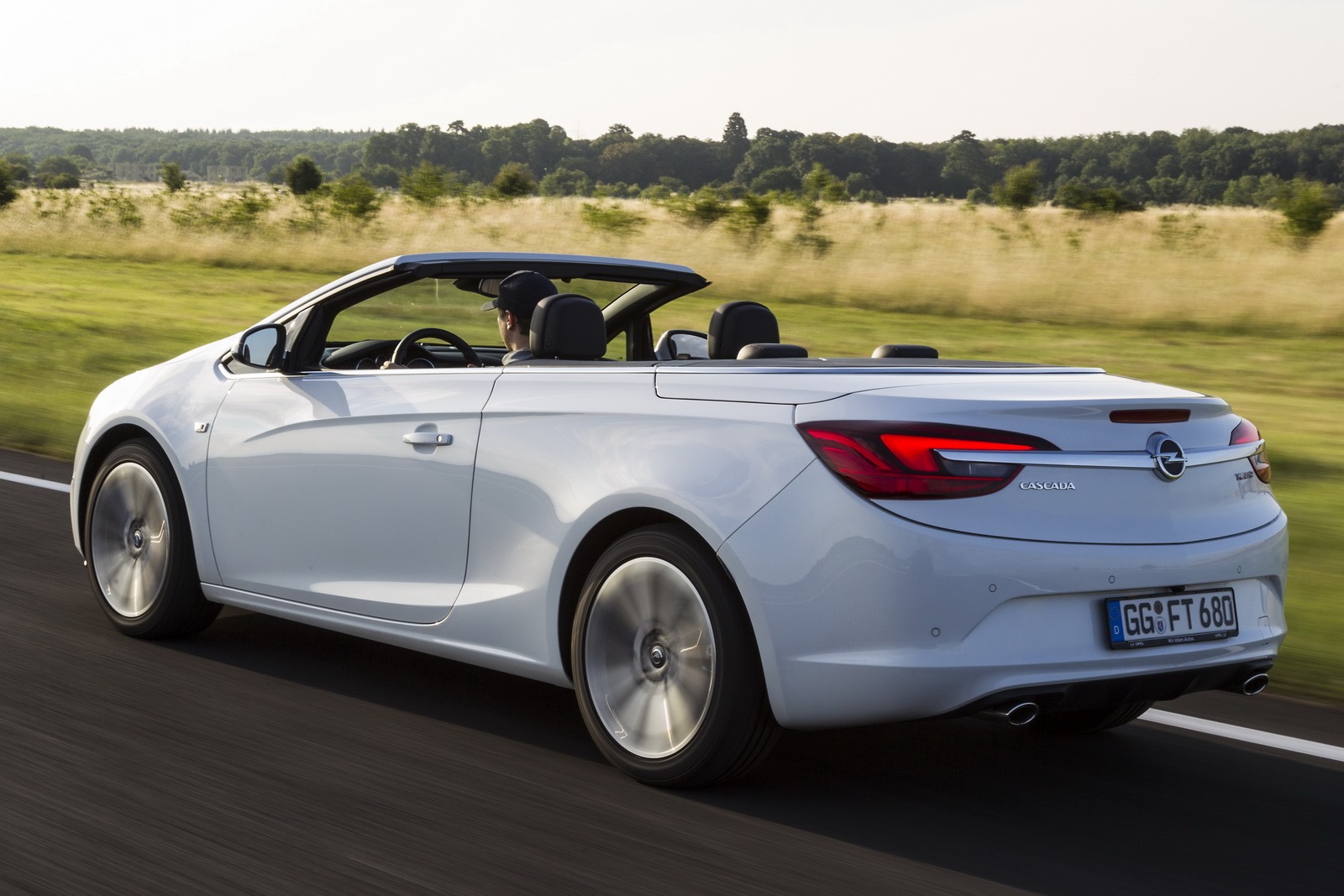 Opel-Cascada-2%25255B2%25255D.jpg
