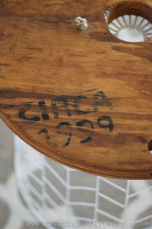 DIY Accent Table (13) DIY Accent Table (13)