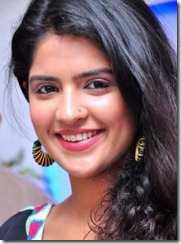 Deeksha-Seth-cute smile