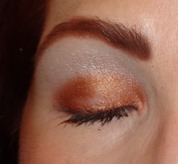 Laura Mercier Metallic Creme Eye Colour_Copper Sunrise and Illuminating Eye color Crystal Fantasy_2