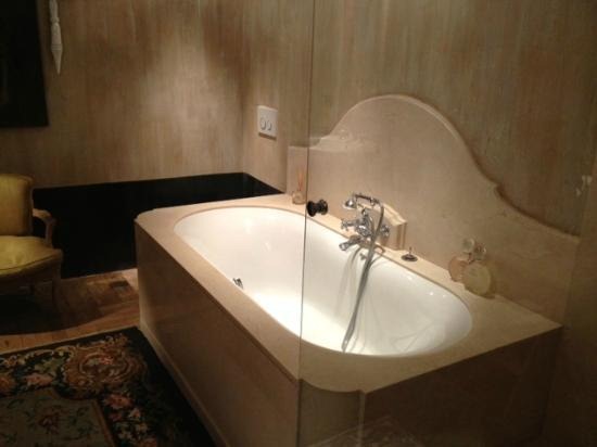 [mmles-roseesmugins3%255B4%255D.jpg]