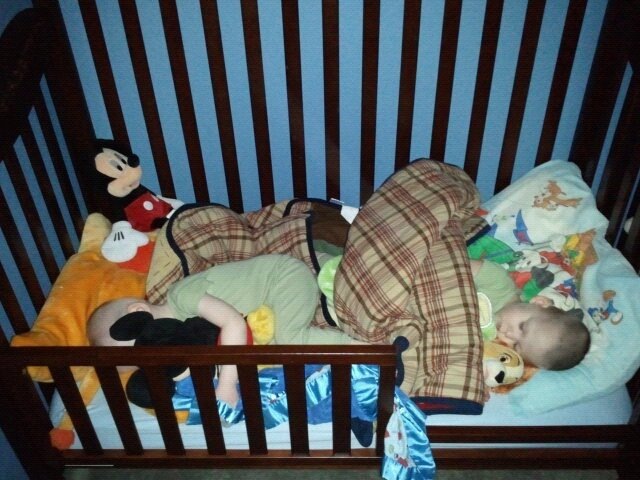 [sleep%2520boys%25204%255B3%255D.jpg]
