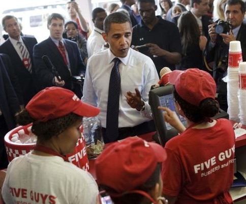 [US-President-Obama-eats-at-Five-Guys-Burgers-and-Fries-in-Washington_8%255B4%255D.jpg]