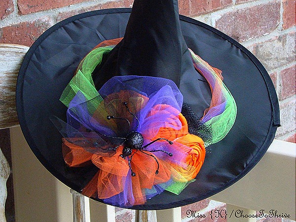 hat.11