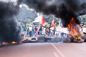 bloqueio BR Piquiá (1).preview bloqueio BR Piquiá (1).preview
