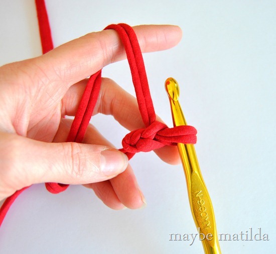 How to make a chain in crochet