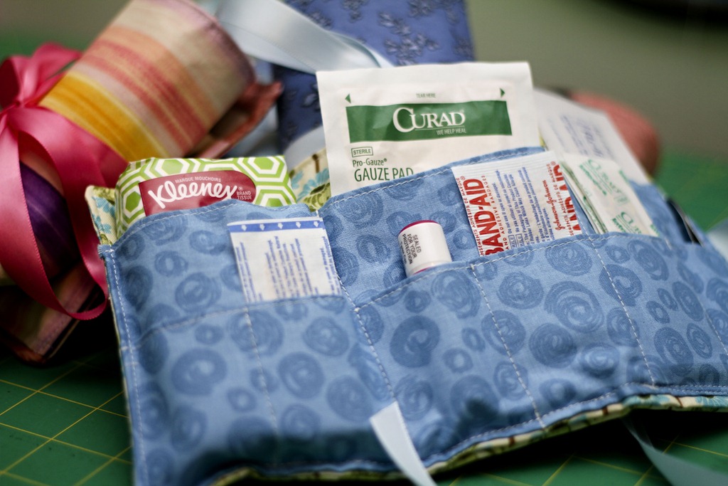 [first-aid-kit-inside3.jpg]
