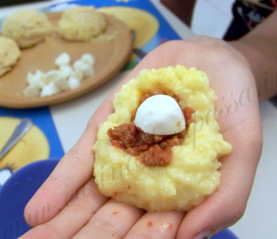 [Arancini%2520rustici%2520ricetta%2520siciliana%2520%252811%2529%255B4%255D.jpg]