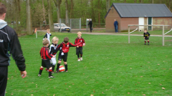 2010 - 10 OKT - MUNTENDAM - WVV KABOUTERS 007.jpg