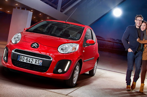 2012-Citroen-C1-01.jpg