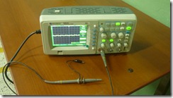 Osciloscopio digital de doble trazo digital Usando este osciloscopio se puede realizar mediciones eléctricas muy precisas