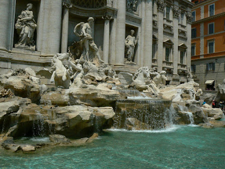 Rome: Fontana di Trevi