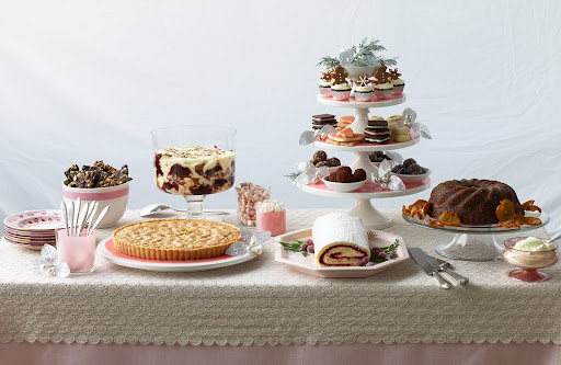 I love how small bowls on this dessert stand are used to separate different sweets from one another. I love how small bowls on this dessert stand are used to separate different sweets from one another.