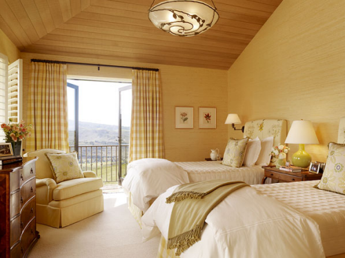 [yellow-designer-bedroom-suzanne-tuck.png]