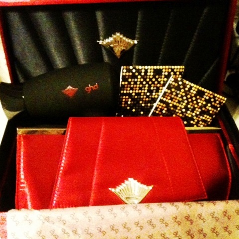 [ghd%2520scarlet%2520inside%2520box%255B3%255D.jpg]