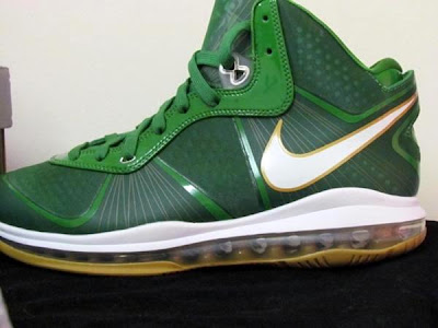 Nike Air Max LeBron 8 V/2 SVSM Unreleased Sample nike air max lebron 9 v2 svsm away pe 1 02 Nike Air Max LeBron 8 V/2 SVSM Unreleased Sample