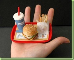 [worlds-smallest-burger_thumb%255B1%255D_thumb%255B1%255D%255B4%255D.jpg]