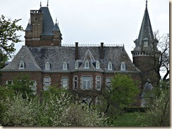 Borgloon, Sint-Truidersteenweg: het kasteeltje van de Hulsberg