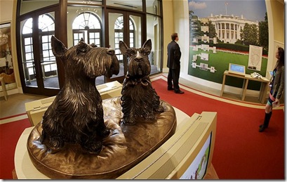 BushLibrary-Barney and Mrs Beasley -_2545646b BushLibrary-Barney and Mrs Beasley -_2545646b