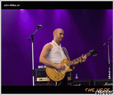 [bloggif_4f2df03e66509%255B4%255D.gif]