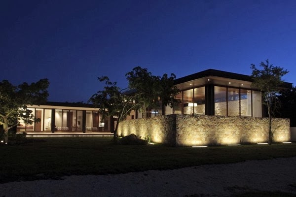 [arquitectura-Casa-Q-de-Augusto-Quijano-Arquitectos%255B11%255D.jpg]