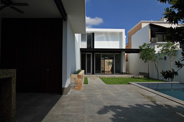 [fachada-Casa-Emiliano-Punto-Arquitect%25C3%25B3nico-%255B3%255D.jpg]
