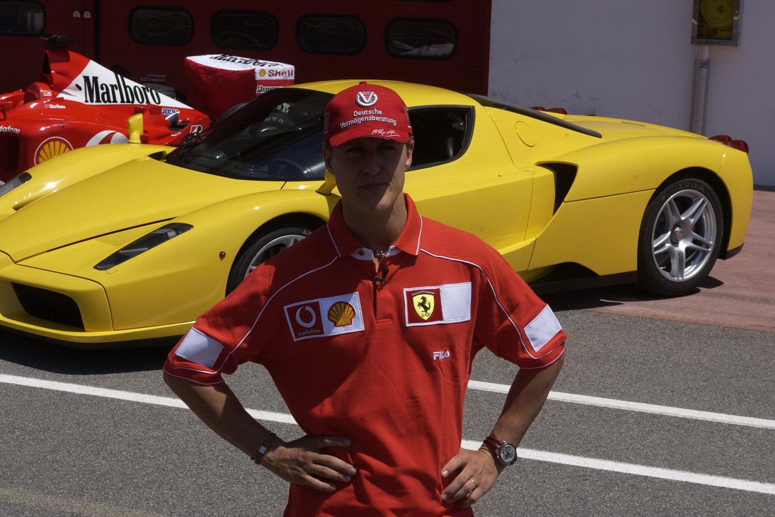 [Ferrari-Enzo-Schumacher-1%255B2%255D.jpg]