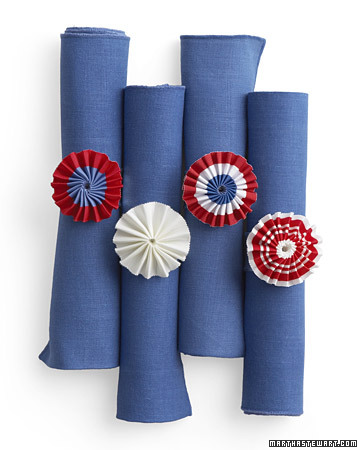 Crisp blue napkins get their own patriotic medals. (marthastewart.com/273698/patriotic-napkin-rings) Crisp blue napkins get their own patriotic medals. (marthastewart.com/273698/patriotic-napkin-rings)