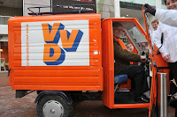 2010 02 13 Publieksactie centrum met Charlie Aptroot 093.jpg 2010 02 13 Publieksactie centrum met Charlie Aptroot 093.jpg