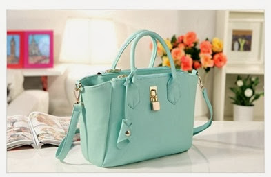 BEST SELLER 5534BLUE - 195 RIBU - Material PU Bottom Width 39.5 Cm Height 23 Cm Thickness 10 Cm Handle 11.5 Cm Strap Adjustable Weight 0.61---