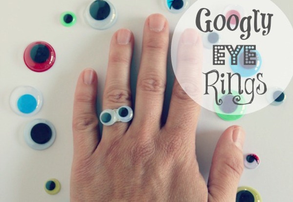 Making-Googly-Eye-Rings-via-makeandtakes.com_