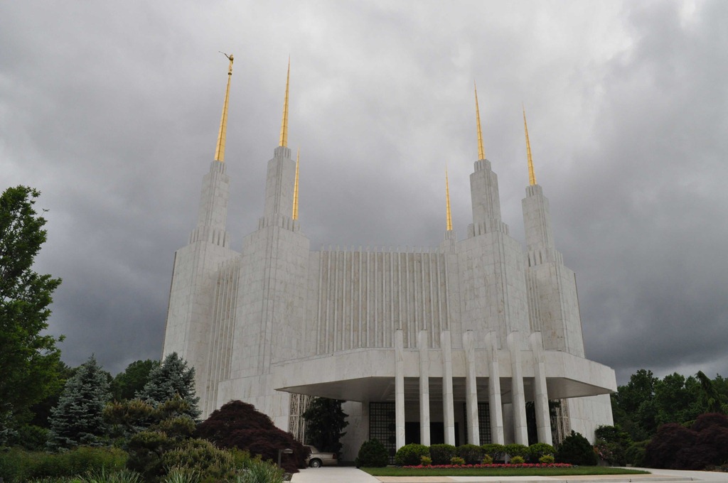 [DC-Temple14.jpg]