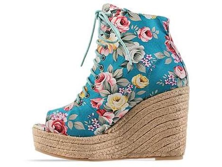 Tendências-moda-sapatos-com-estampa-floral